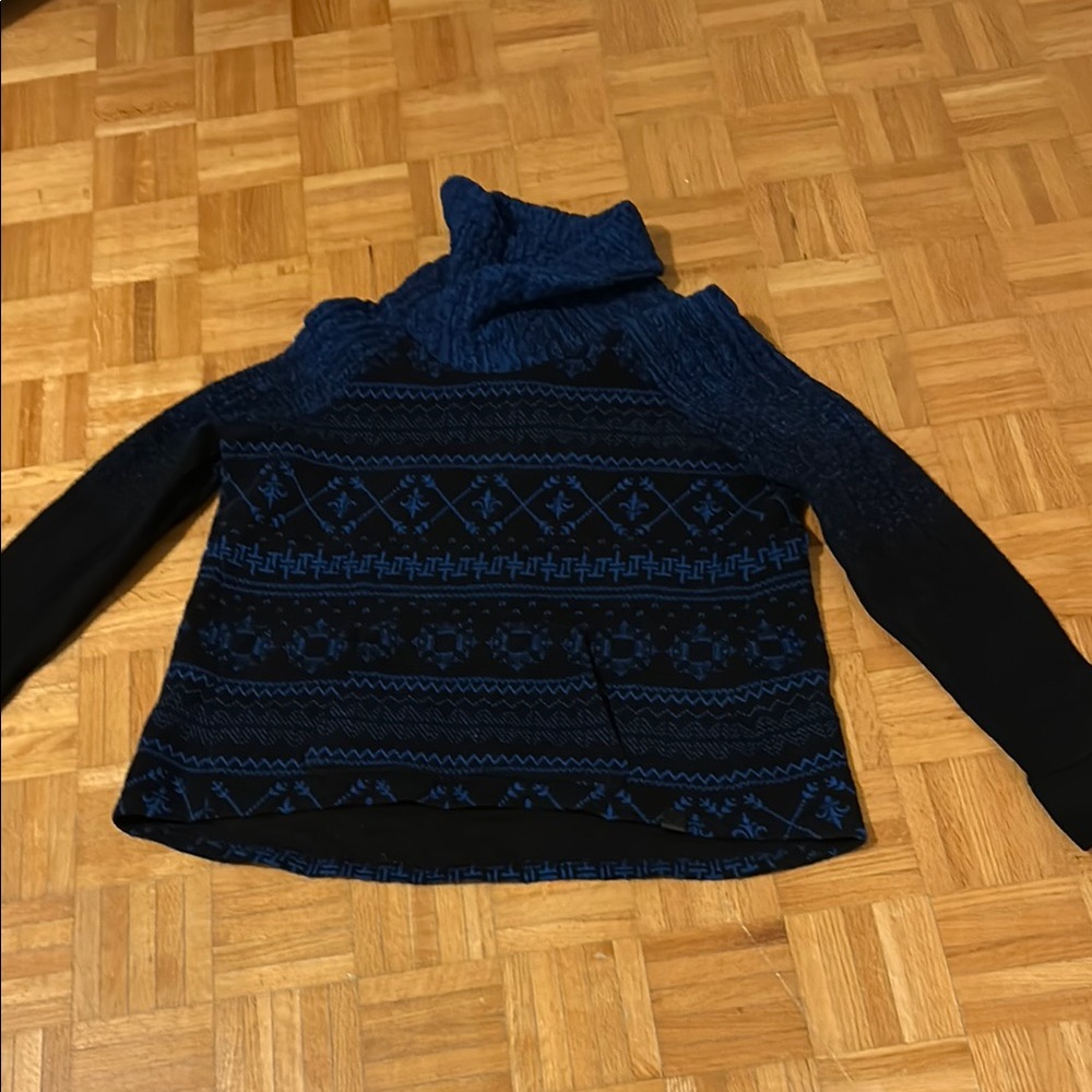 Tonia Debellis Stylish Blue Patterned Women's Sweater